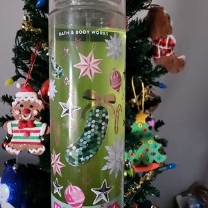 Bath & Body Works Festive Green Body Wash